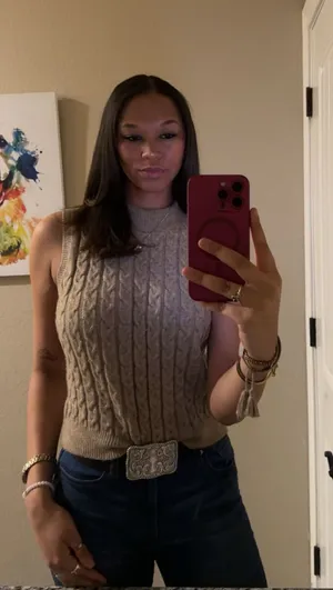 Entro Sweater thumbnail 1