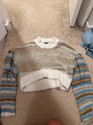 Urban Outfitters Cropped Sweater thumbnail 2