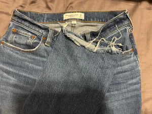 Abercrombie 90s Straight Mid-Rise Jeans Curve Love thumbnail 4