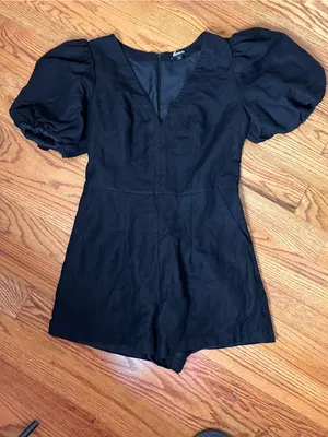 Express Black Puff Sleeve V‑Neck Romper NWT thumbnail 2