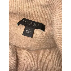 Ann Taylor Tan Turtleneck 100% cashmere long sleeve pullover sweater Small #750 thumbnail 5