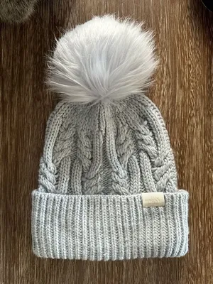 The North Face Oh Mega Faux Fur Pom Pom Beanie Hat Dusty Periwinkle Cable Knit thumbnail 1