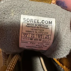 Sorel women’s‎ size 7.5 winter boot  leather and wool thumbnail 7
