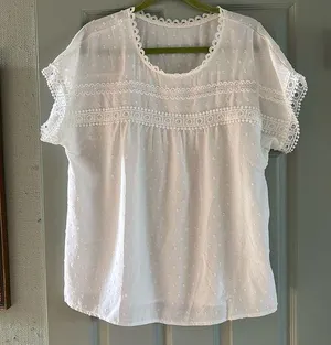 Beautiful white blouse large great with anything thumbnail 1