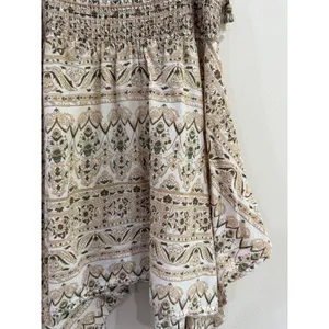 L.e.i. Women XL Boho Smocked Handkerchief Hem Cami Top Earth Tone Paisley Print thumbnail 3