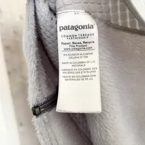Patagonia R2 Jacket in Tailored Gray thumbnail 6