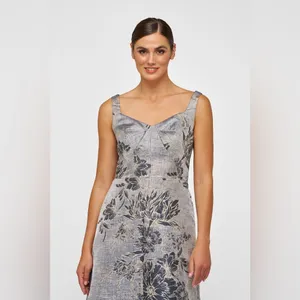 NWT Kay Unger Amelia Gown in Dark Midnight Metallic Jacquard Floral Size 8 thumbnail 5