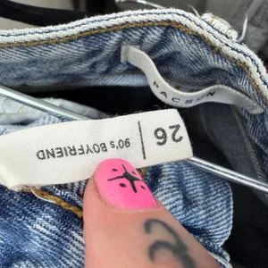 PacSun Eco Light Blue Wash 90's Boyfriend Distressed Baggy Relaxed Jeans Size 26 thumbnail 6