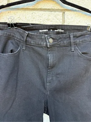 Old Navy Black Women's Slim Jeans - Classic Slim Fit thumbnail 2