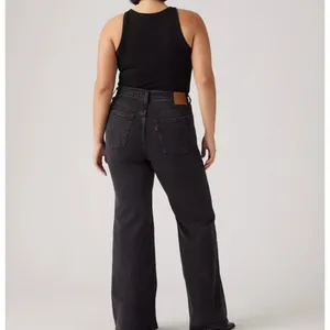 New Levi's 28x32 Premium Ribcage Bell Women's Jeans On The Town Black thumbnail 5