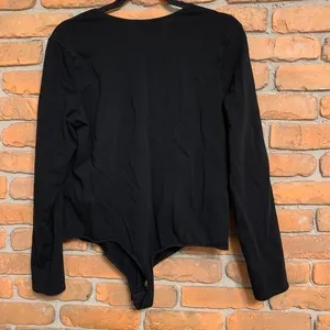 Express One‎ Eleven Plunge V-Neck Long Sleeve Bodysuit Top Black - Size XL thumbnail 2