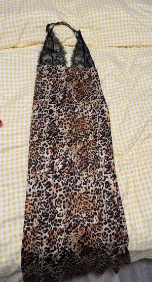 Dress thumbnail 1