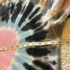 LIKE LOVE TIE DYED LONG SLEEVE "HEART" sweatshirt TOP Size Large.cotton thumbnail 7