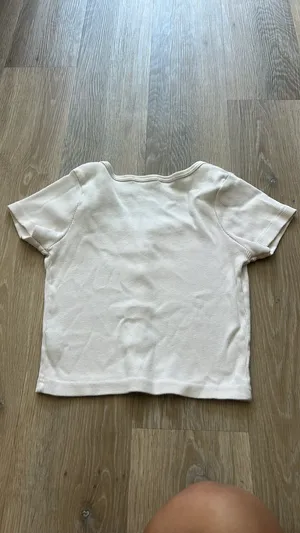 Brandy Melville Short Sleeve Pink Top thumbnail 2