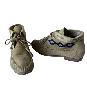 Soludos Suede Moccasin Womens Boots Sz 7 Boho Southwestern Embroidered Festival thumbnail 2