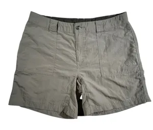 The North Face Hiking Shorts‎ Womens 12 Khaki Nylon Lightweight Utility Pockets thumbnail 1