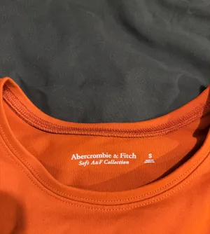 Abercrombie Long Sleeve Crop thumbnail 2