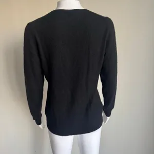 Charter Club 100% Cashmere V-Neck Sweater CBK Style Black thumbnail 2