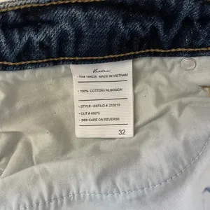 KanCan Nonstretch 100% Cotton Ripped High Rise Dark Wash Mom Jeans thumbnail 13