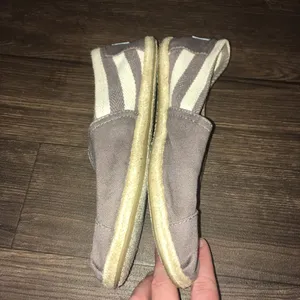 Tom’s gray striped raffia classic minimalist size 8 flats thumbnail 3