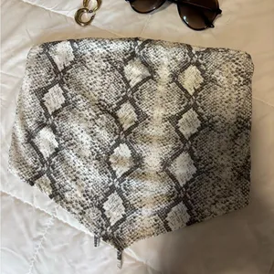 Le Lis Animal print / pattern bandeau top thumbnail 5