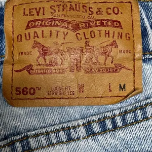 Vintage Levi's 560 Loose‎ Fit Straight Leg Jeans as is thumbnail 8