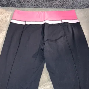 lululemon Groove Pants Super-High-Rise Flared Pant, Size 8 thumbnail 3