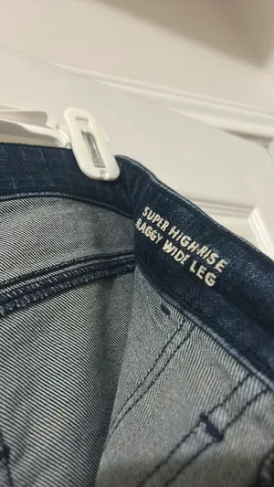 American Eagle Jeans thumbnail 3