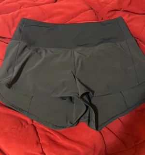 Lululemon Speed Shorts 2.5" High-Rise Black thumbnail 1