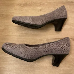Earth Bijou Grey Printed Leather Suede Dressy Slip On Pumps Sz 9 thumbnail 7