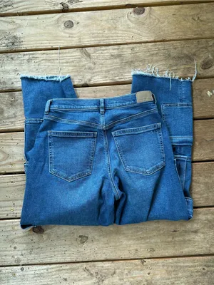 American Eagle Super High Rise Baggy straight cargo jeans thumbnail 6