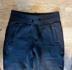 Lululemon Joggers thumbnail 2