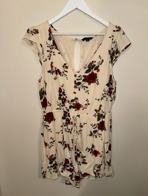 American Eagle Floral Romper thumbnail 1