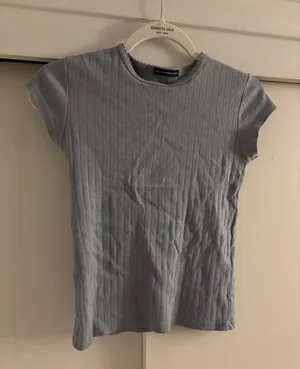 Brandy Melville Top thumbnail 2