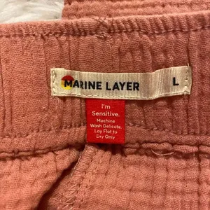 Marine Layer Paula Easy Tapered Cropped Pants in Pink Large thumbnail 6