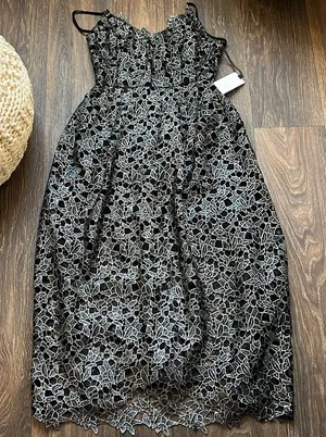 ASTR THE LABEL METALLIC DRESS thumbnail 1
