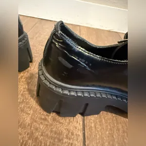 Steve Madden Henna Black Slip on Loafers with Buckle Detail Size 6M‎ thumbnail 6