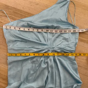 Abercrombie Light Blue One Shoulder Satin Knotted Midi Dress NEW thumbnail 6