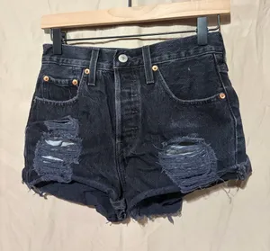 Levi’s shorts thumbnail 1