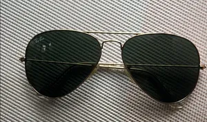 Ray-Ban Aviator Sunglasses with Gold Frame thumbnail 1