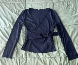 Blue long sleeve top Size M thumbnail 1