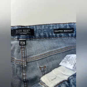 Judy Blue Cropped Bootcut Jean Distressed Stretch High Rise Chewed Hem Boho 7/28 thumbnail 4