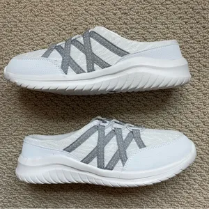 TanSmith White Plush Foam Slip On Sneaker Lofty Clog Slide Size 9 thumbnail 4