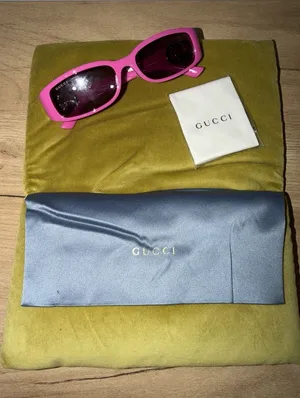 New Gg1661s 004 Gucci Pink Women Gucci Sunglasses thumbnail 1