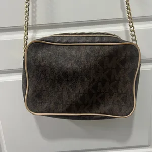 Michael Michael Kors
Monogram Shoulder Bag thumbnail 9