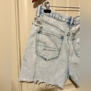 American Eagle Baggy Mom Short Distressed Denim Shorts thumbnail 6