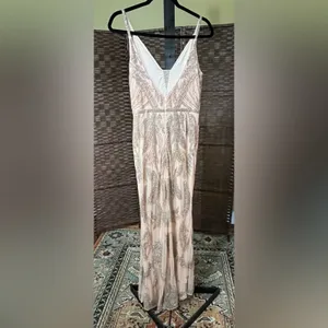 New Mac Duggal Pink V-Neck Sequin Embellished Gown Style 6015 – Apricot – Size 6 thumbnail 5