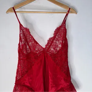 NWT Victoria’s Secret Red Satin Lace Teddy Bodysuit Red Large‎ thumbnail 3