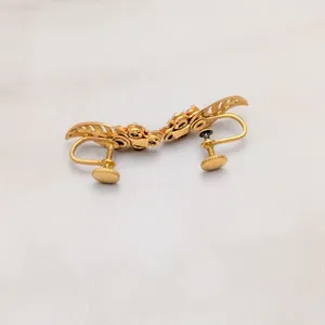 Vintage Screw On Earrings Gold Tone Leaf with Pink Gems Fall Autumn Whimsical thumbnail 6
