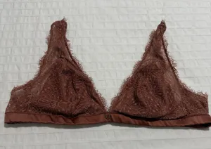 Victoria's Secret Unlined Eyelash Lace Triangle Bralette Sz M Medium Rust thumbnail 1